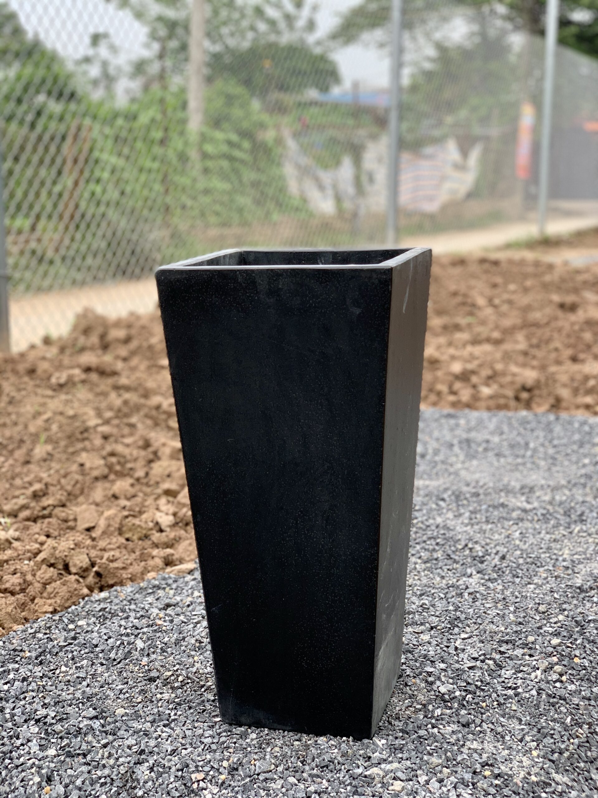 Chậu Xi Măng – Đá Mài Vuông Vát